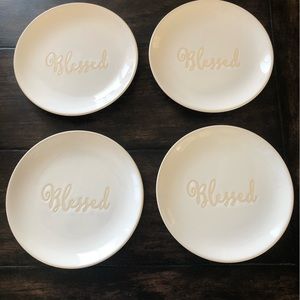 Better Homes and Gardens Ceramic white engraved Dinner plate
